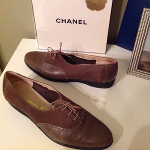 Salvatore Ferragamo laceup women fashion shoes 8.5